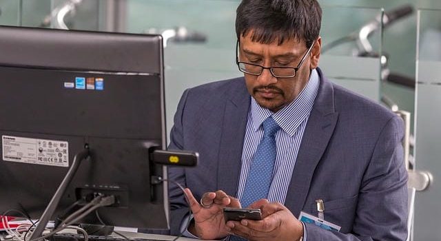 百貨店はもう安全地帯じゃないあなたの欲望も不安も全部吸い尽くす進化の舞台