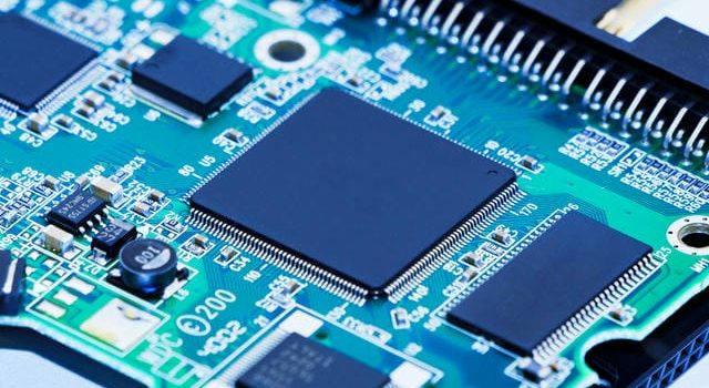 デジタル化で消える人情と残る百貨店伝説あなたの食体験も機械任せの未来へ